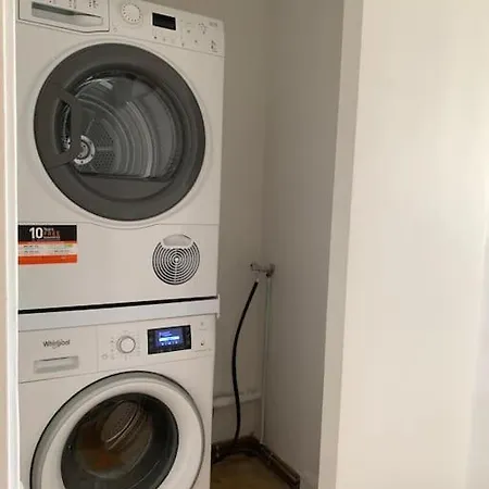F5 Entier, Chaleureux Avec Balcon, 30min De Paris